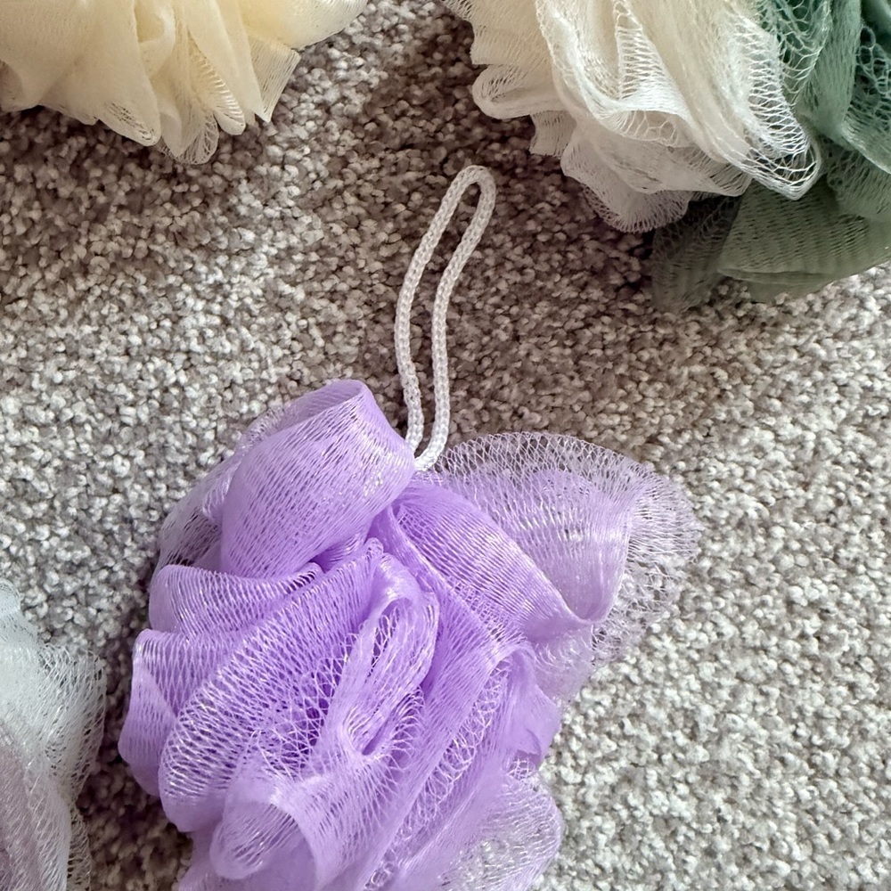 Amazon Multicolor Bath Loofah bundle - Picture 6 of 6